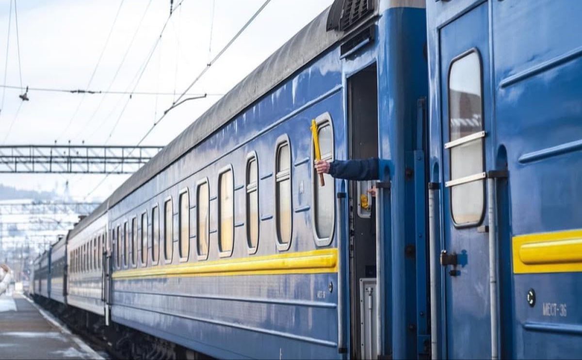 Поїзд на маршруті. Фото: з відкритих джерел
