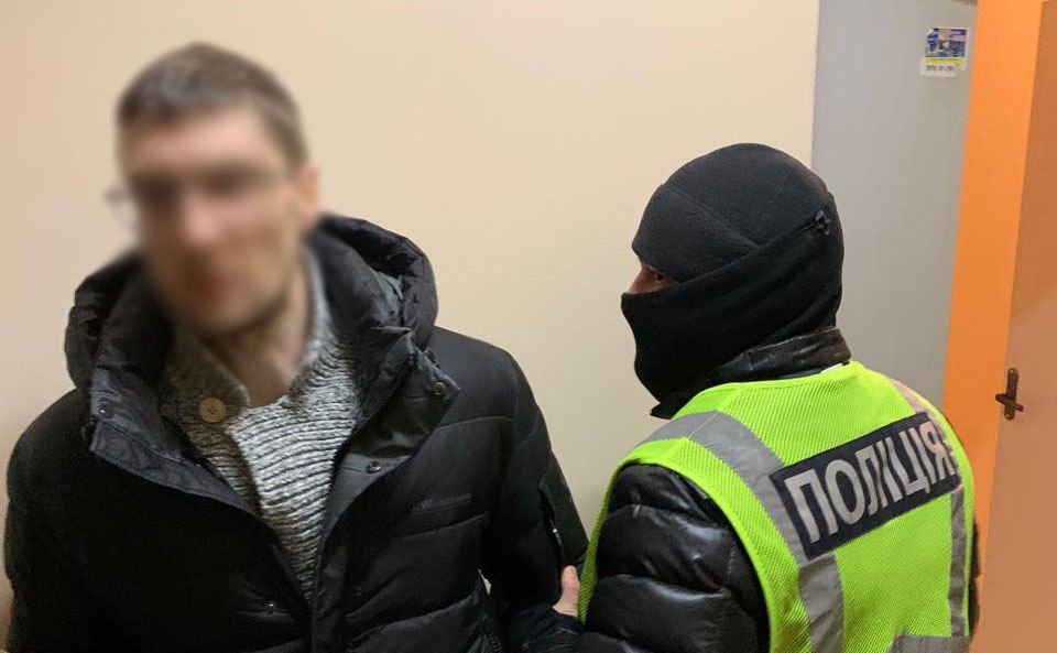 Підозрюваного затримали. Фото: Нацполіція