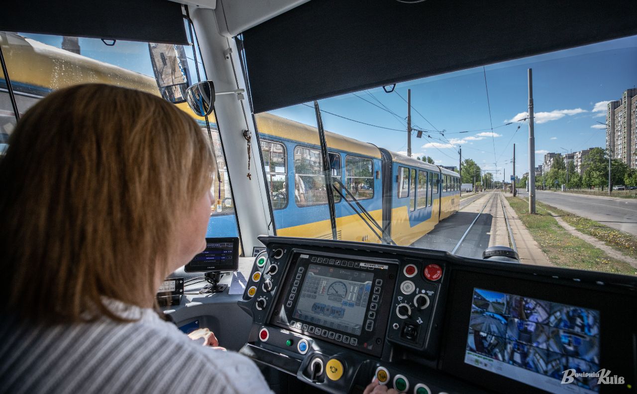 У Києві, традиційно, потрібні водії. Фото ілюстративне: Олексій Самсонов