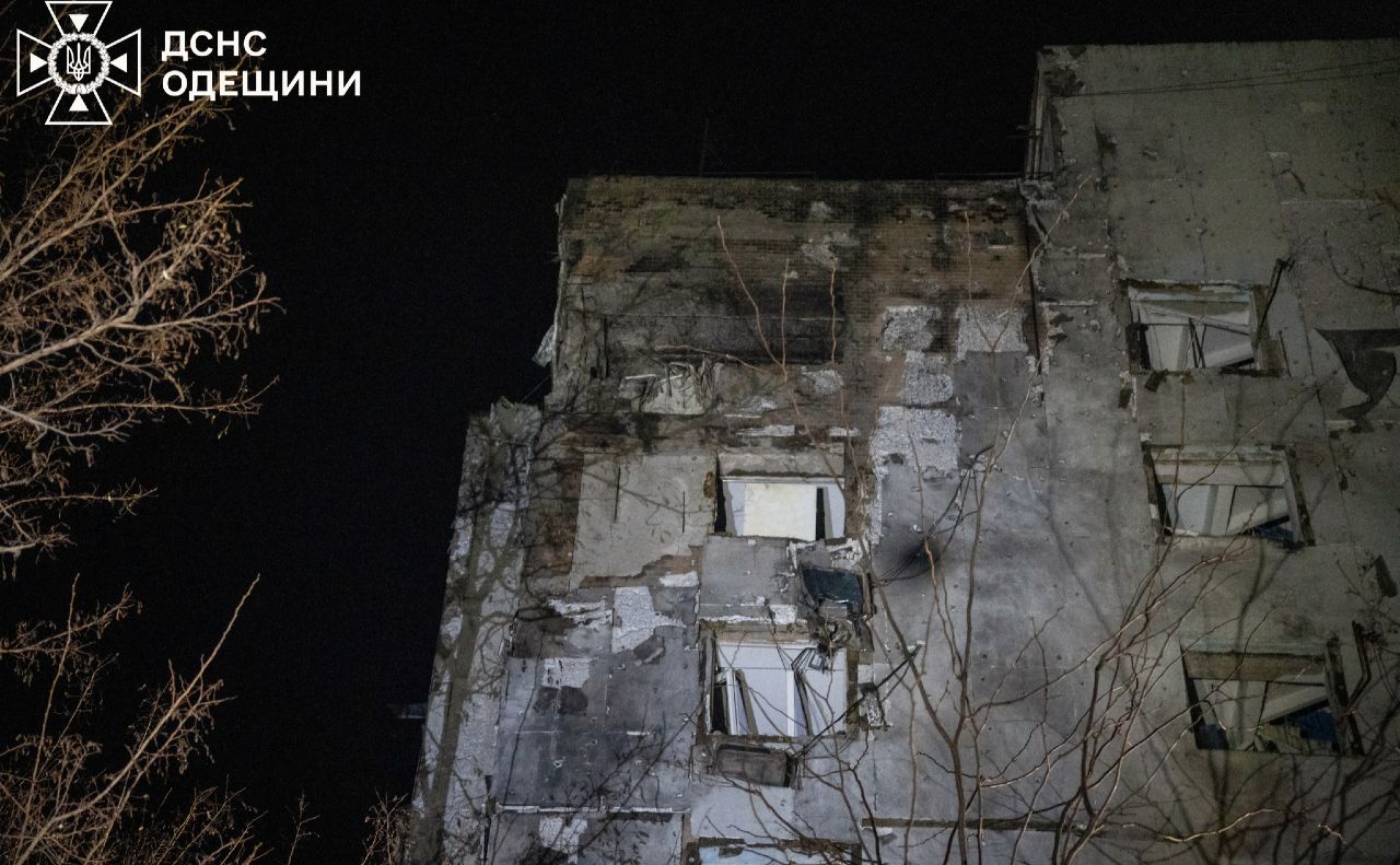 Пошкоджений будинок в Одесі