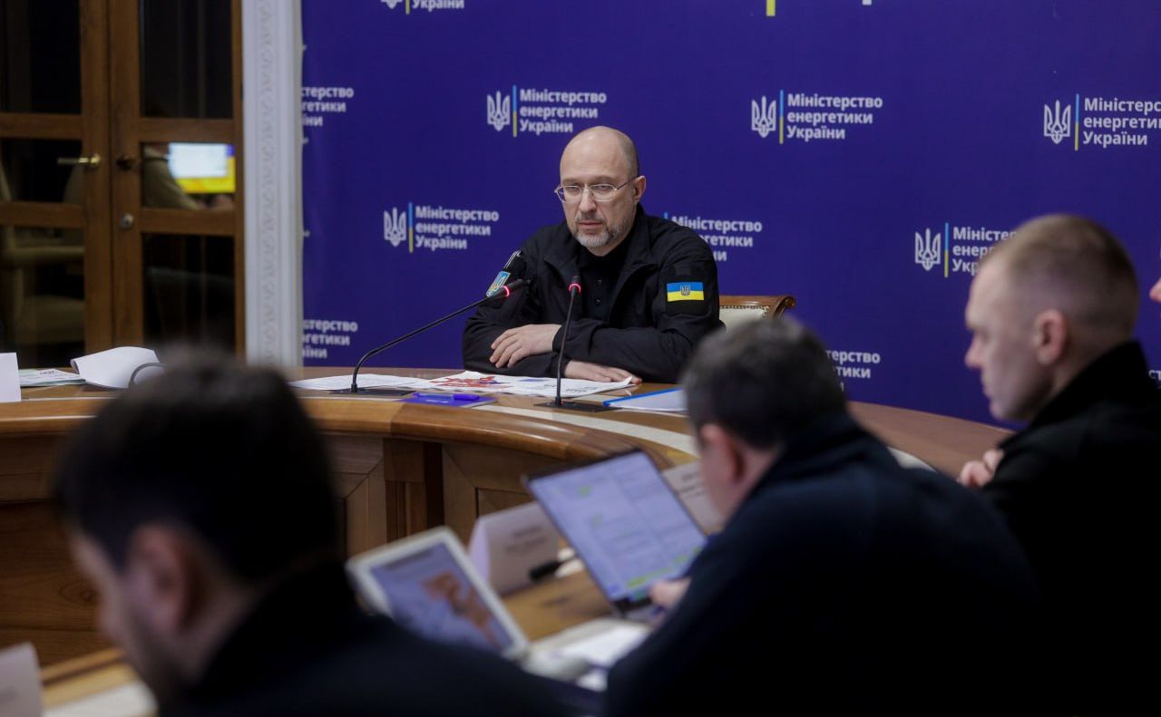 Міністр запевнив, що всі служби працюють у стані підвищеної готовності. Фото: Міненерго