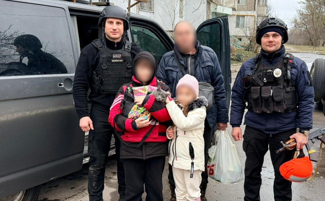 Усіх евакуйованих доправили до більш безпечних місць. Фото: поліція