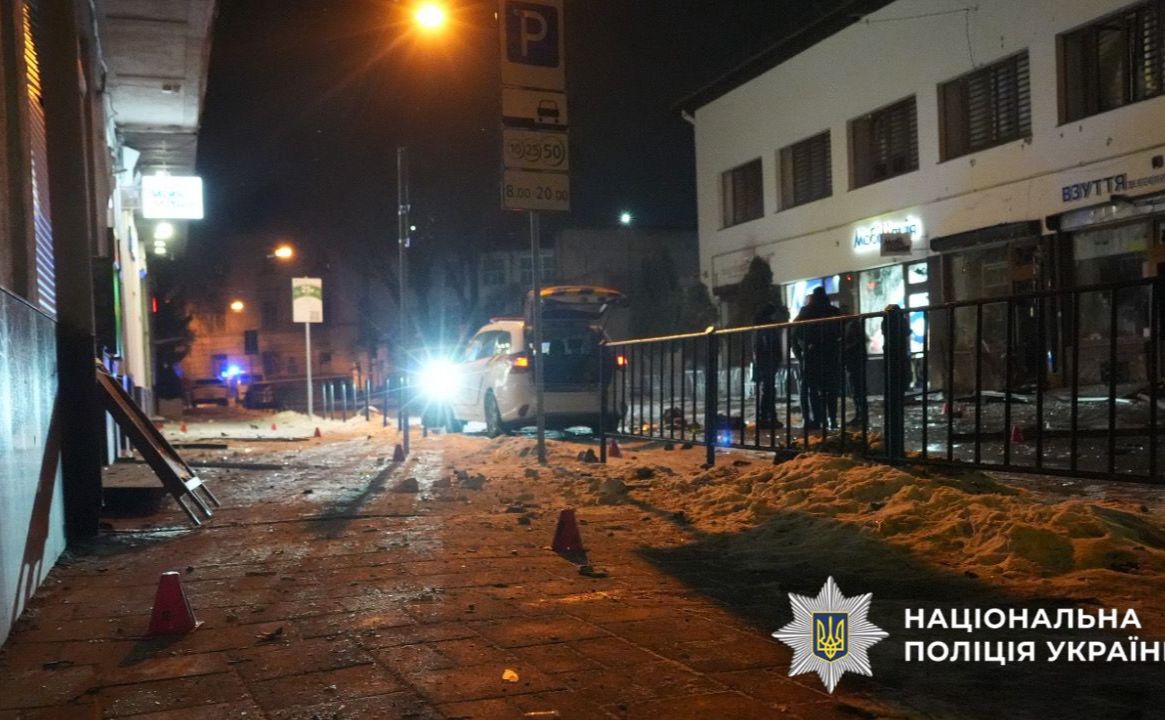Фото з місця вибухів