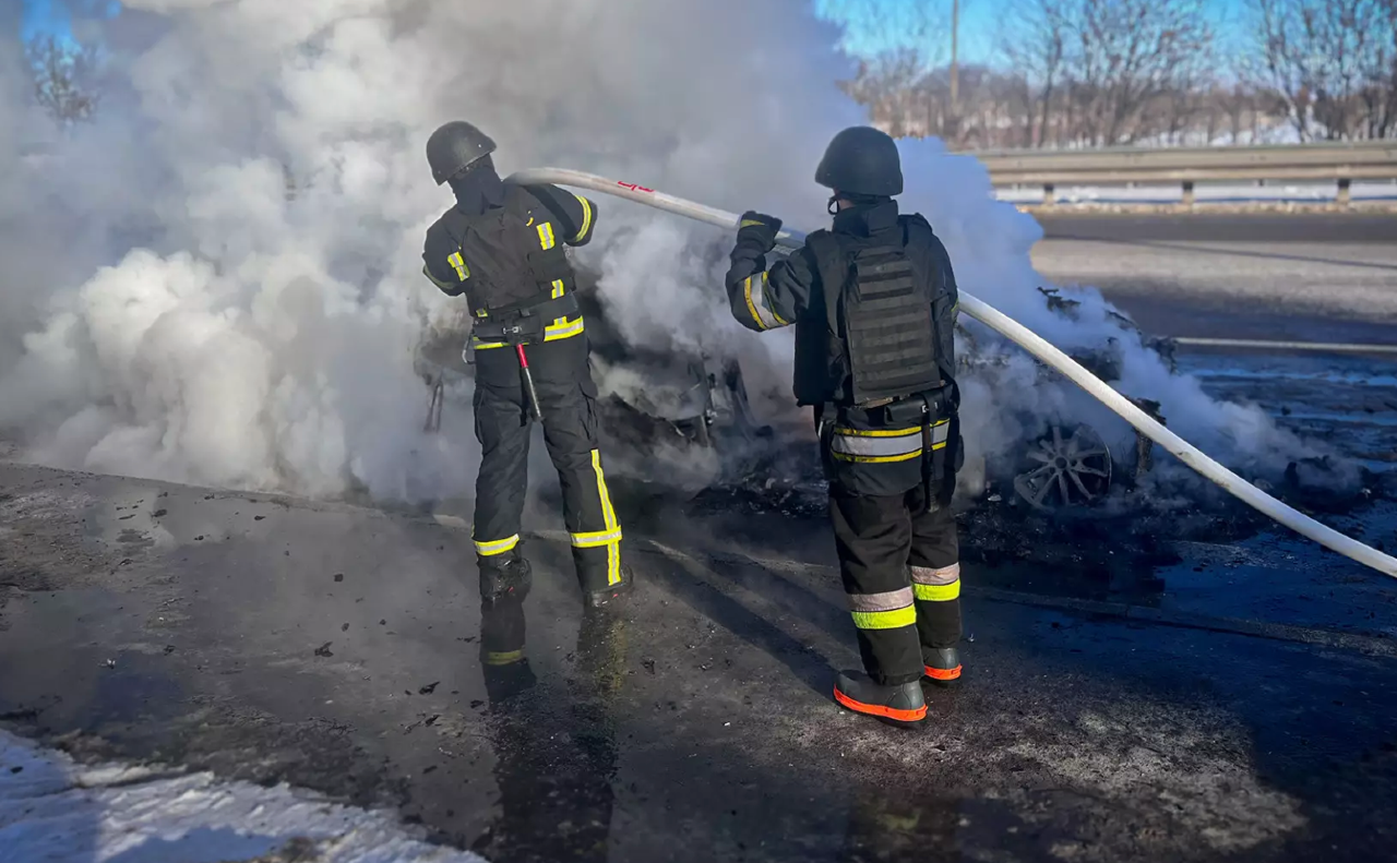 Рятувальники швидко загасили полум’я. Фото: ДСНС