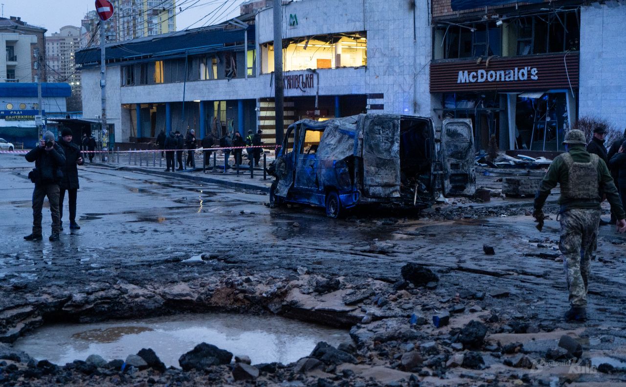Місце ворожого обстрілу. Ілюстративне фото: Олексій Самсонов