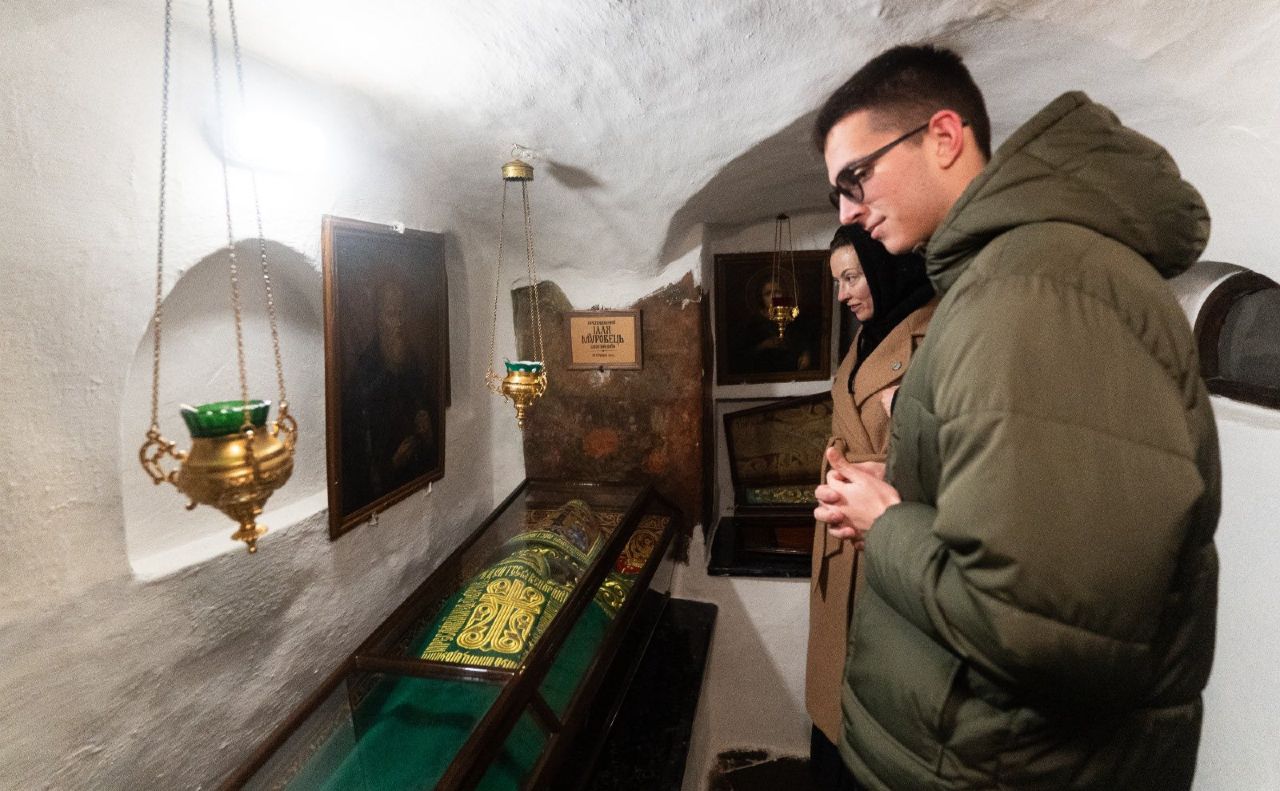 Перші відвідувачі Ближніх печер. Фото: НЗ «Києво-Печерська лавра»