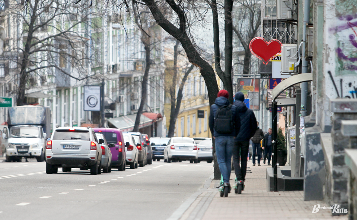 У Києві вже зійшов сніг. Фото: Борис Корпусенко