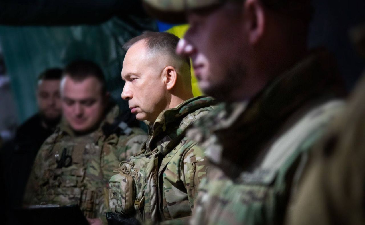 Головнокомандувач ЗСУ у бойовому підрозділі. Фото: Генштаб ЗСУ