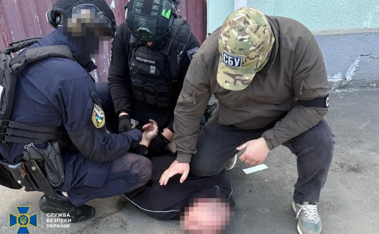 У різних регіонах України ліквідували ще 8 «ухилянтських схем». Фото: СБУ