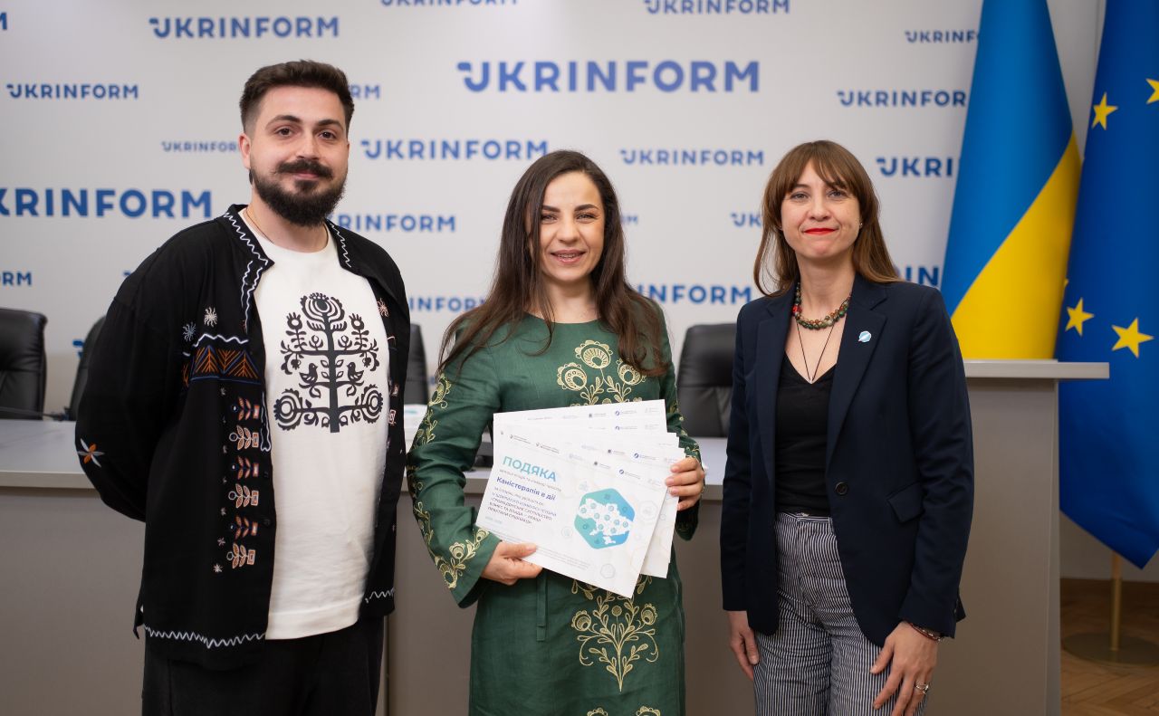 ЦЕДЕМ включив каністерапію до переліку 56 найкращих кейсів України. Фото зі сторінки К.Шершньової у Facebook