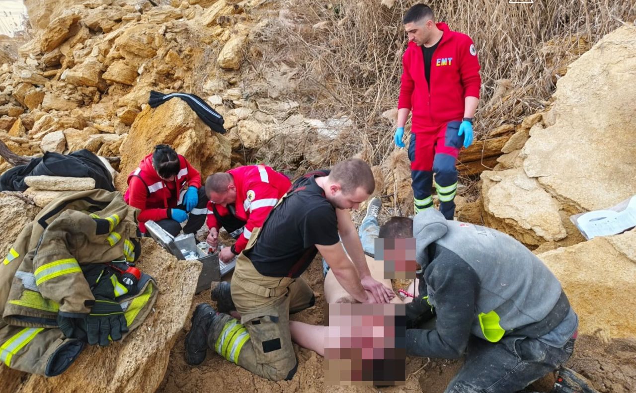 Реанімувати чоловіка не вдалося. Фото: ДСНС Одещини