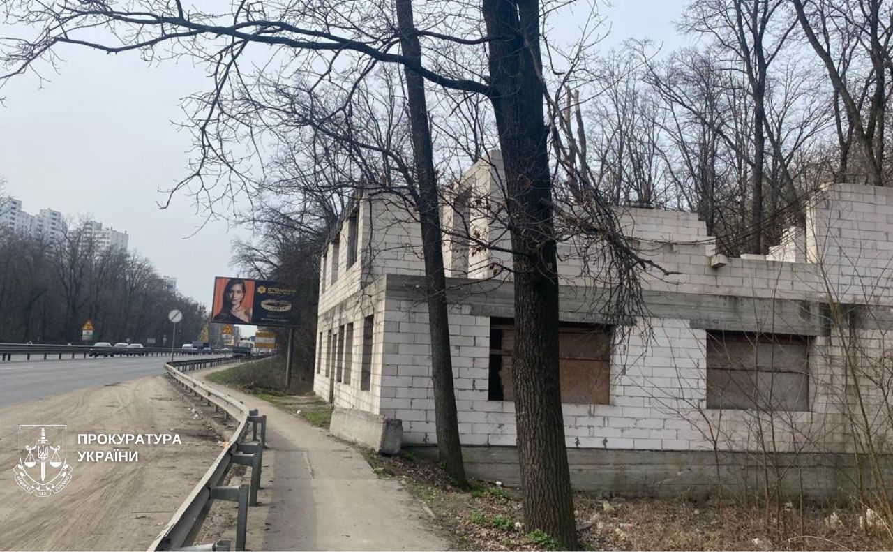 Незаконну будівлю мають знести