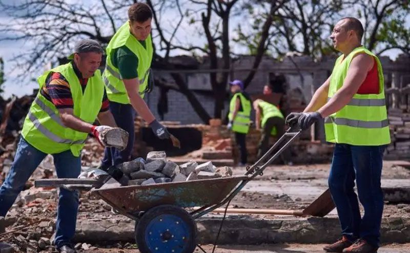 Суспільно корисні роботи — добровільний вибір людини. Фото з відкритих джерел