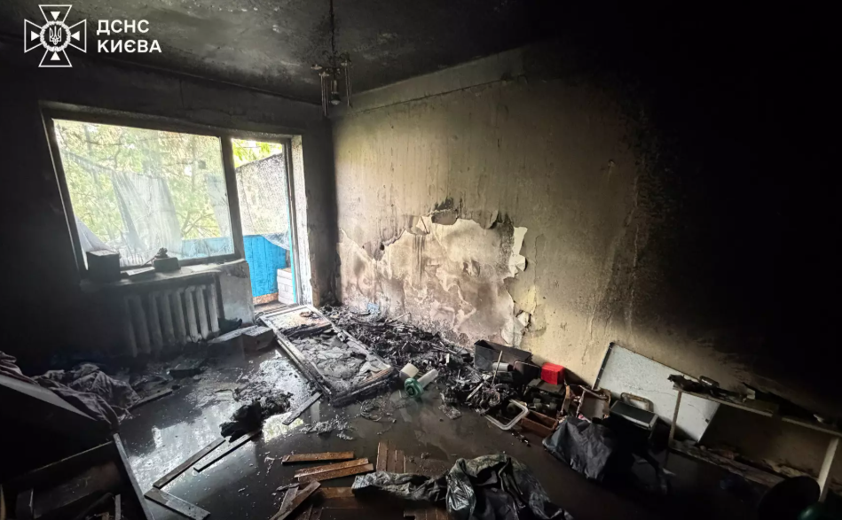 Фото з місця пожежі