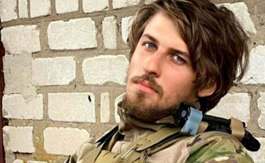 Олексій Колесник, до війни вивчав мистецтво. Фото: АРТ Академія сучасного мистецтва ім. Сальвадора Далі, фейсбук