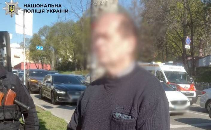Затриманий неадекват. Фото: поліція Києва