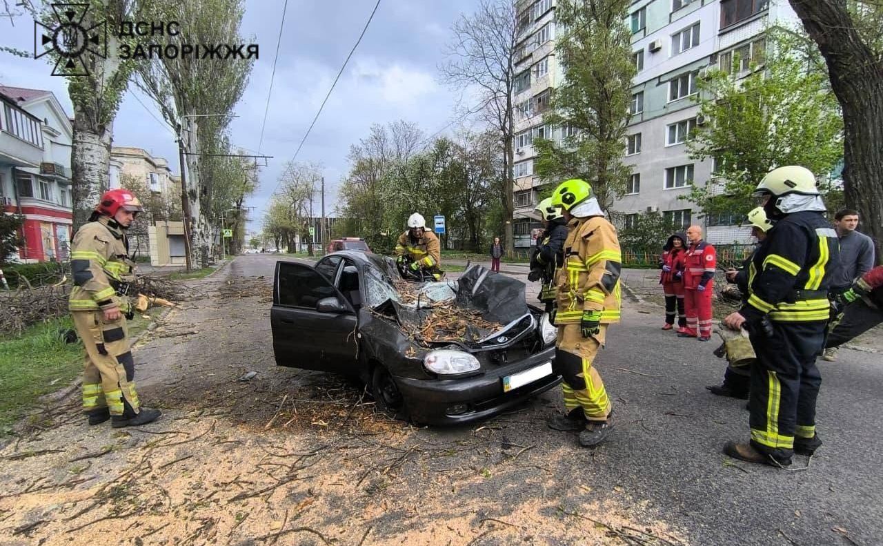 Фото з місця трагедії