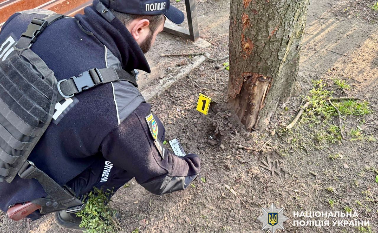 Поліцейський на місці події. Фото: поліція Київської області