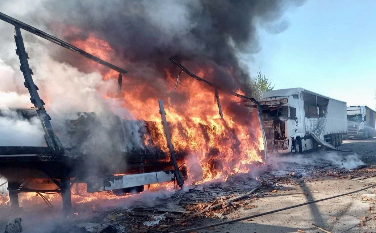 Російська армія завдала удару поблизу АЗС. Фото: Дніпропетровська ОВА