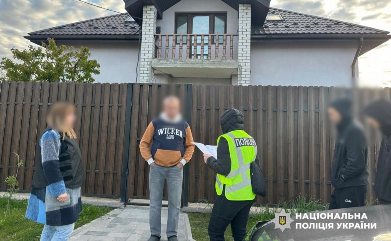Правоохоронці під час слідчих дій документують факти недостовірного декларування та корупційних схем у системі комплектування.Фото: Національна поліція України