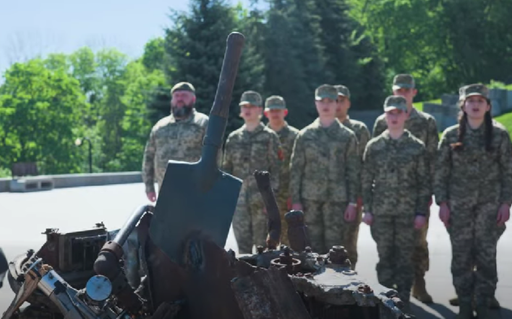 Інсталяція «Останню крапку ставить піхота». Скрін з відео