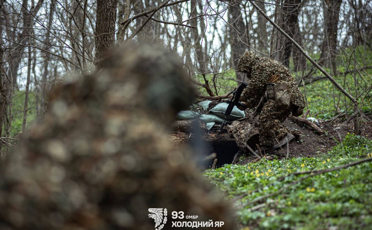 Українські воїни продовжують знищувати ворога та його техніку