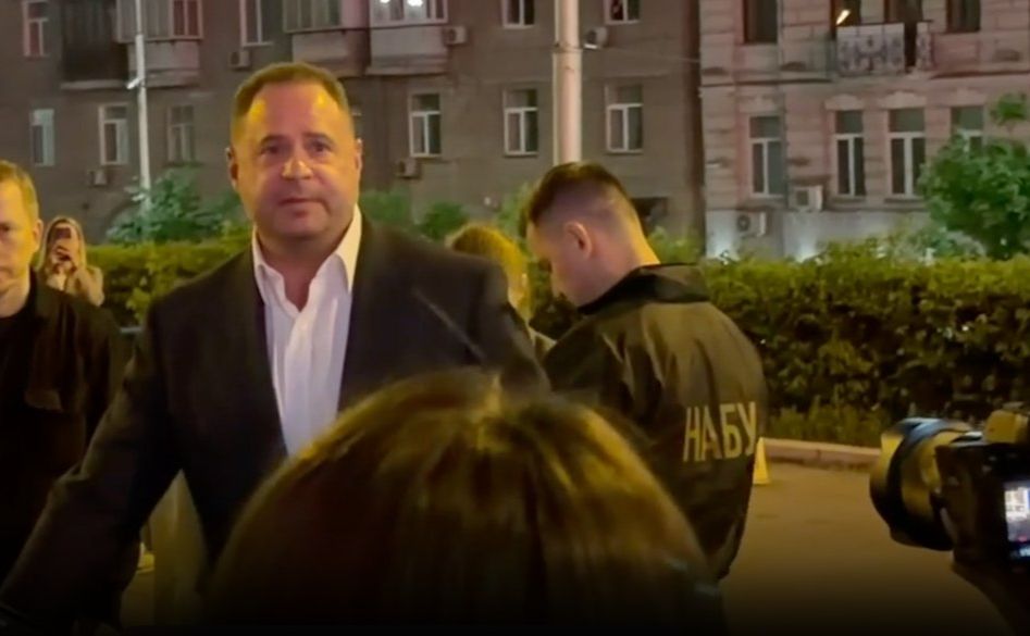 Слідчі дії НАБУ біля Палацу Спорту у Києві щодо справи екскерівника ОПУ, 11 травня 2026 рік. Суспільне