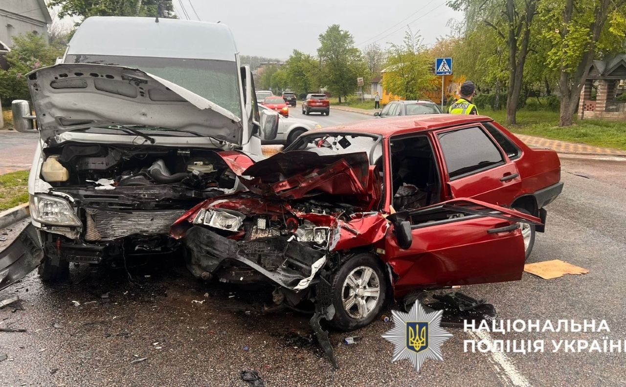 Авто після зіткнення. Фото: Нацполіція