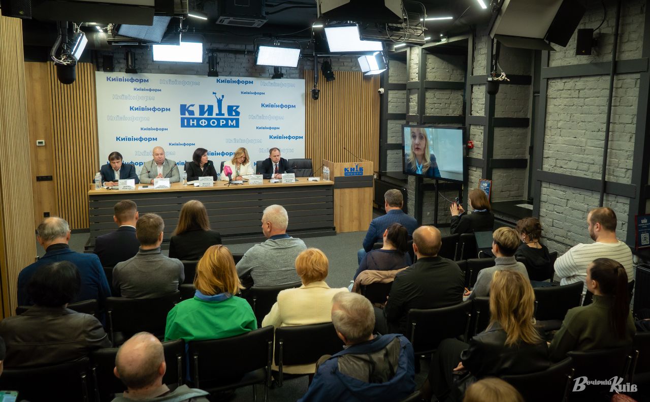 Учасники дискусії в пресцентрі «Київінформ» аналізують ризики законопроєкту №11 168. Фото: Олексій Самсонов