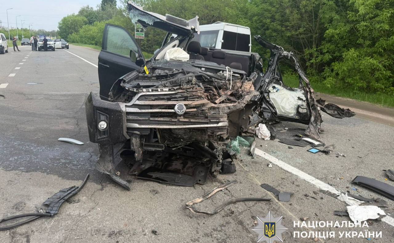 Нацполіція поширила фото з місця смертельної ДТП під Димером