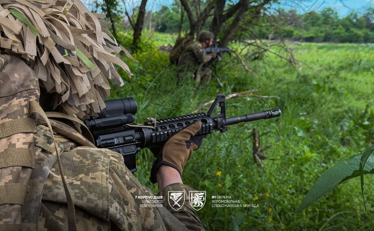 Українські воїни продовжують знищувати ворога та його техніку