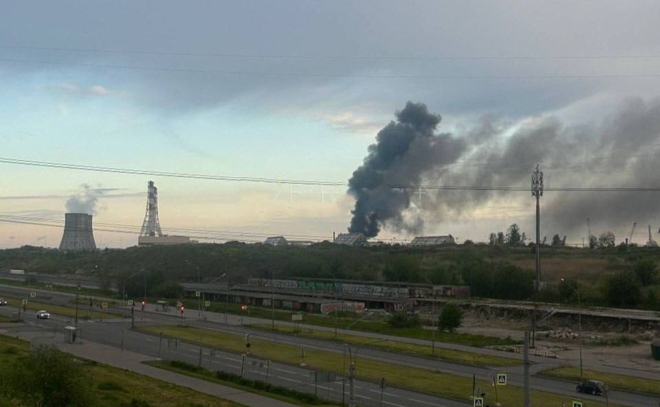 Пожежа на енергетичному підприємстві в рф. Фото з відкритих джерел