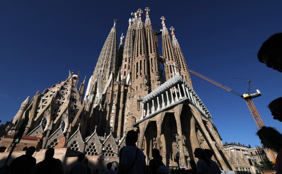 Вид на собор Саґрада Фамілія. Фото: LLUIS GENE / AFP via Getty Images