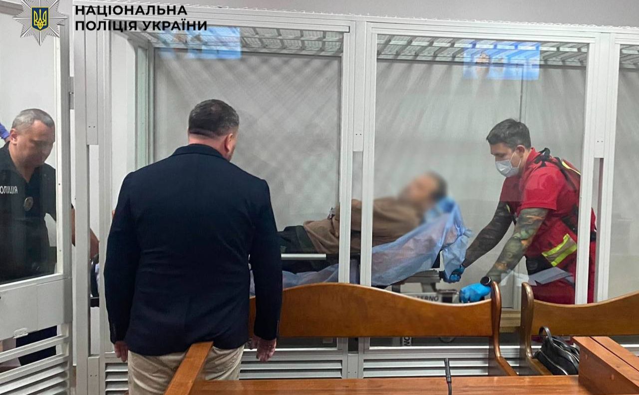 У залі Шевченківського райсуду в Києві. Фото: Нацполіція