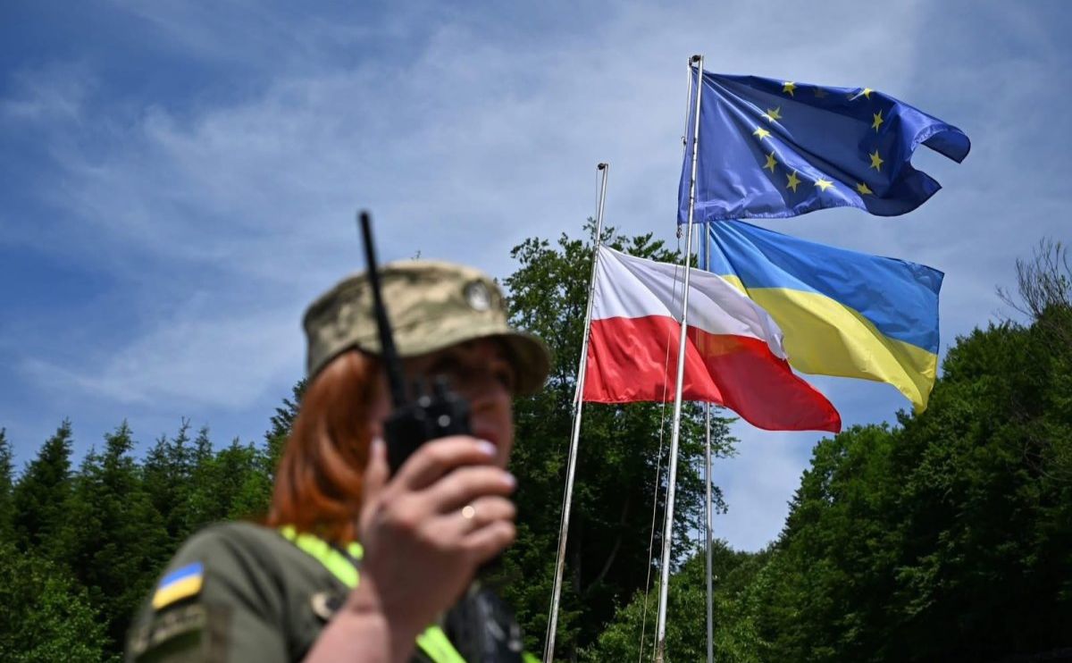 Пункт пропуску зможе оформлювати до 8 автобусів протягом 12 годин. Фото: ДПСУ