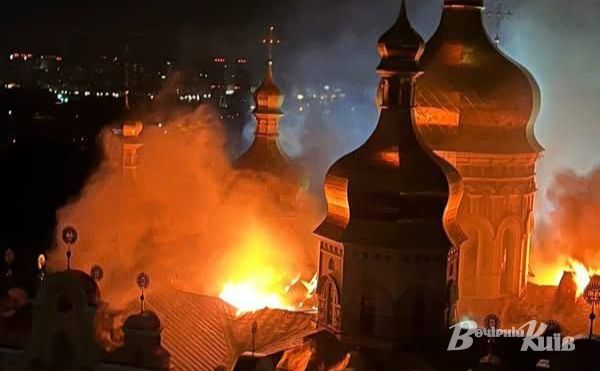 В дах собору поцілив російський «шахед». Фото: Олексій Самсонов