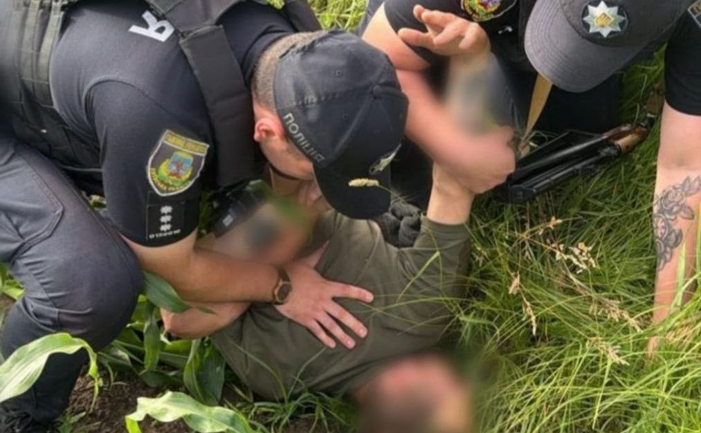 Затриманий — у статусі СЗЧ. Фото: Поліція Київщини
