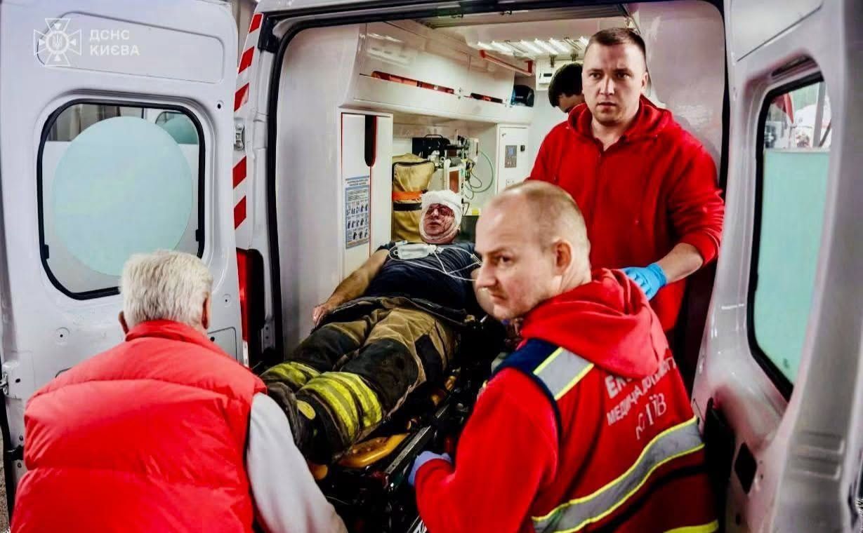 Лікарі «швидкої» прибувають на виклик одними з перших. Фото: Департамент охорони здоров’я КМДА