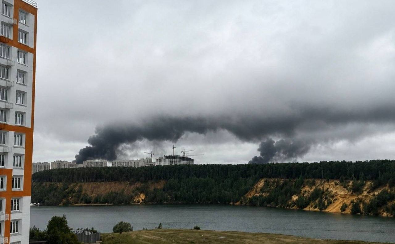 На підприємстві виникло кілька осередків вогню. Фото з відкритих джерел