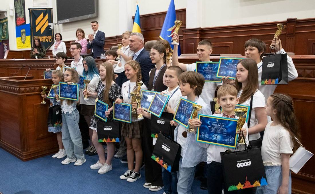 Переможці та призери «Кришталевої тури» — 2026. Фото: Віталій Кличко у Телеграм