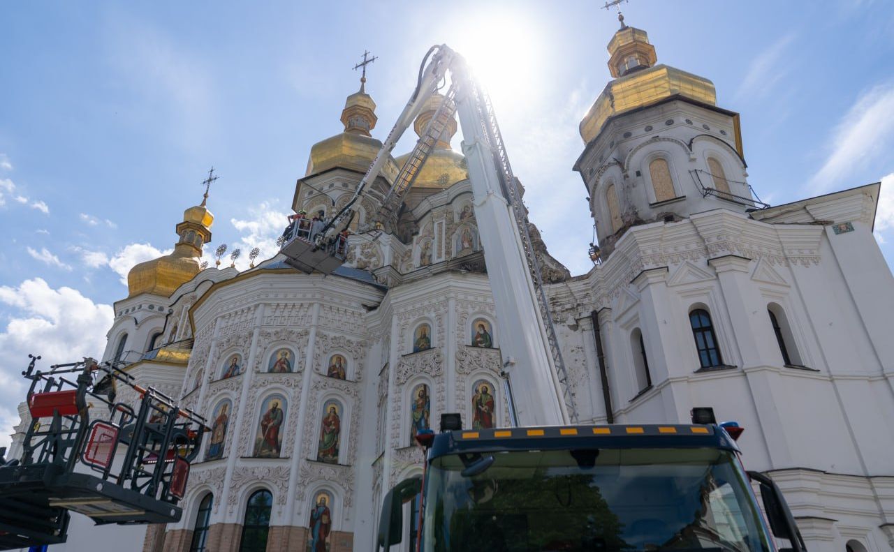 У Києві триває відновлення об’єктів, пошкоджених внаслідок російських ударів