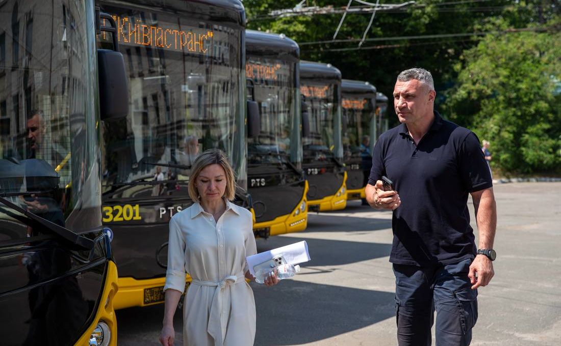 Нові автобуси для міста. Фото: пресслужба мера
