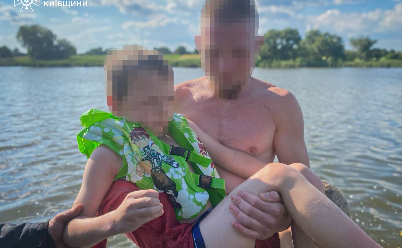 Надзвичайна подія сталася на річці Узинка. Фото ДСНС