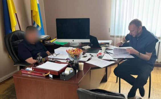 Посадовцю повідомили про підозру. Фото: Поліція Київщини