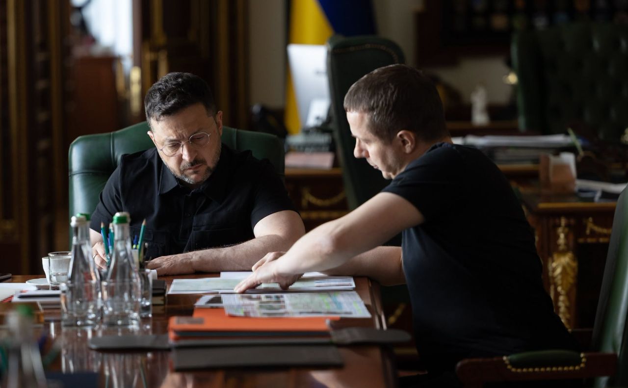 Про ситуацію на кордоні Президенту доповів керівник Служби зовнішньої розвідки. Фото: Офіс Президента