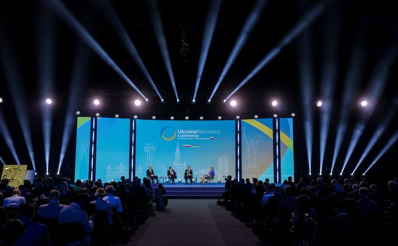 У Ґданську пройшла дводенна конференція з питань відновлення України. Фото: фб-сторінка Дениса Шмигаля