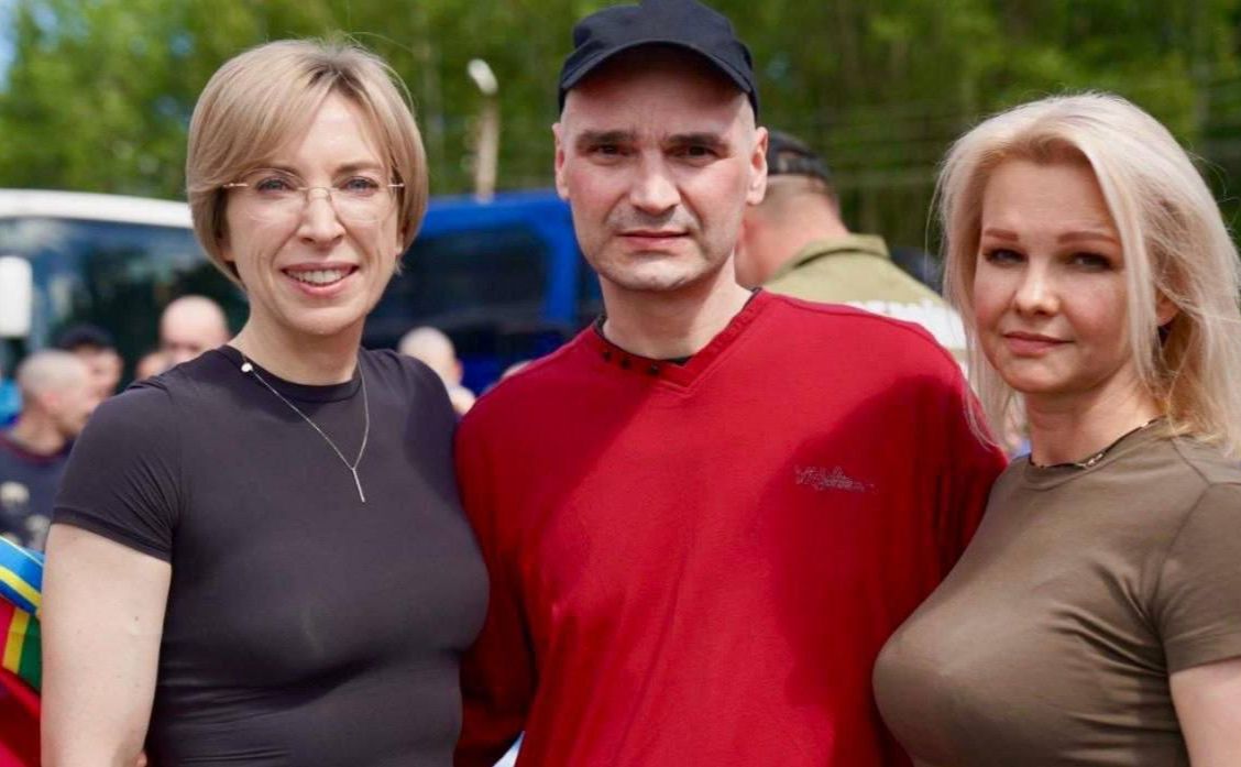 Анатолію Івановичу зараз 42 роки. Фото з відкритих джерел