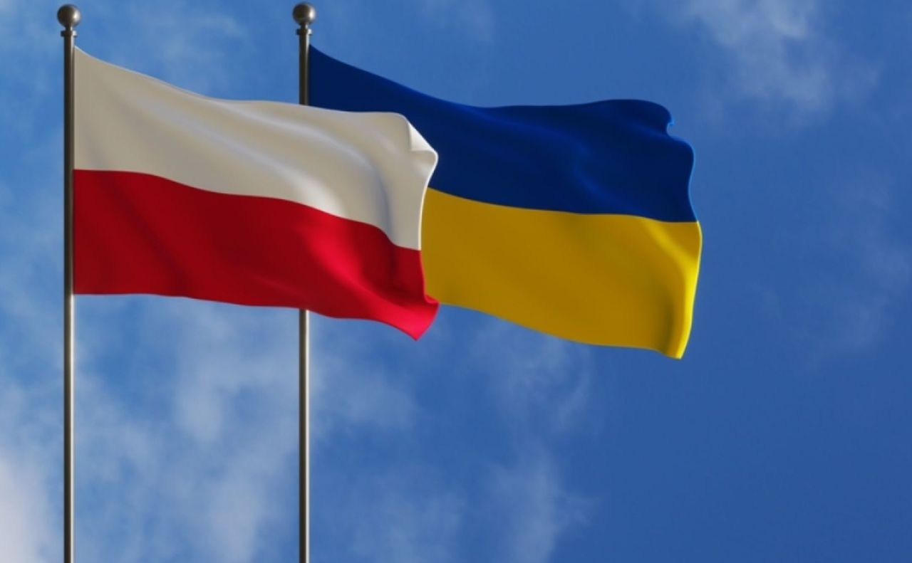 Державні прапори Польщі та України. Фото: сайт УГКЦ
