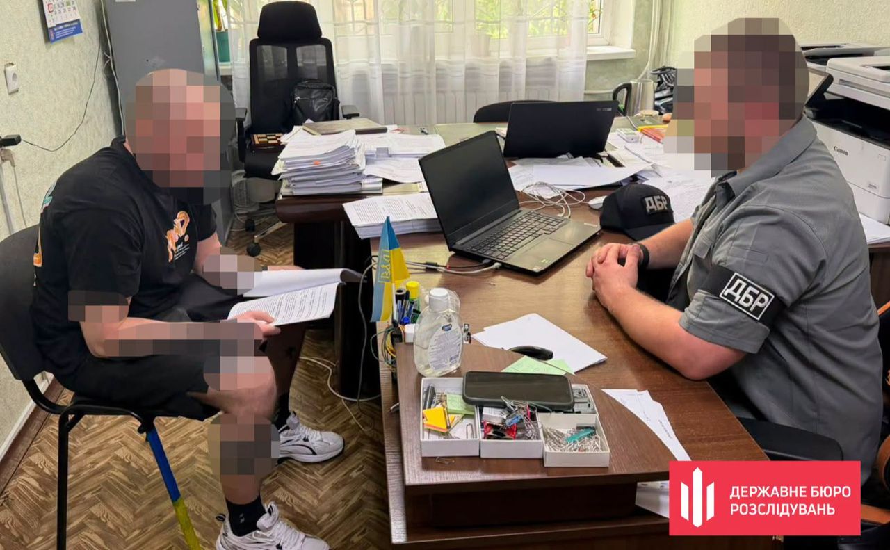 Чоловіку інкримінують три статті Кримінального кодексу