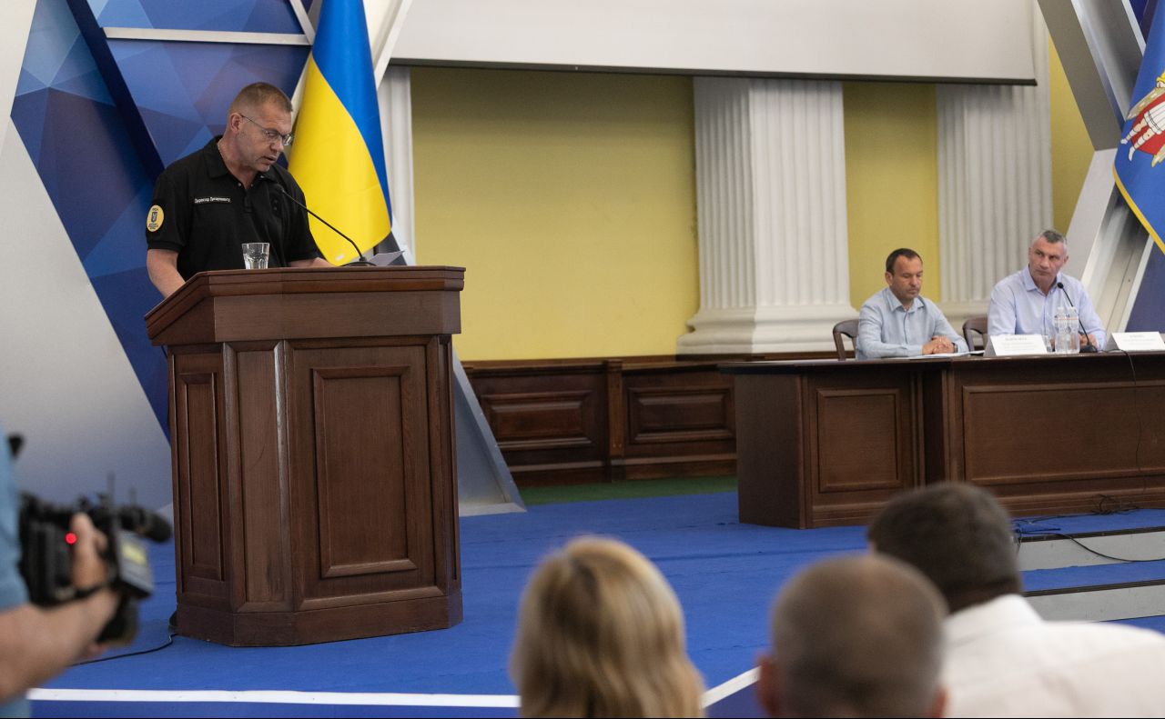 Роман Ткачук під час засідання Колегії КМДА. Фото: Київська міськдержадміністрація
